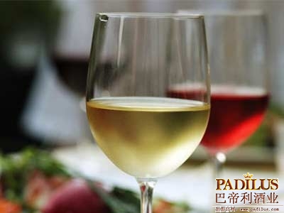 天然添加剂影响葡萄酒的复杂度和深度？
