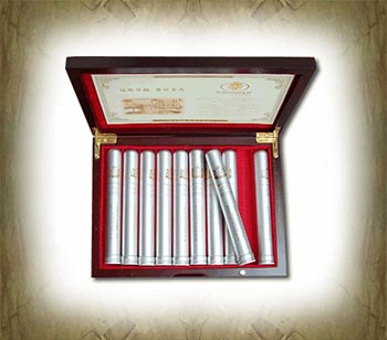 王冠全叶卷10支铝管雪茄